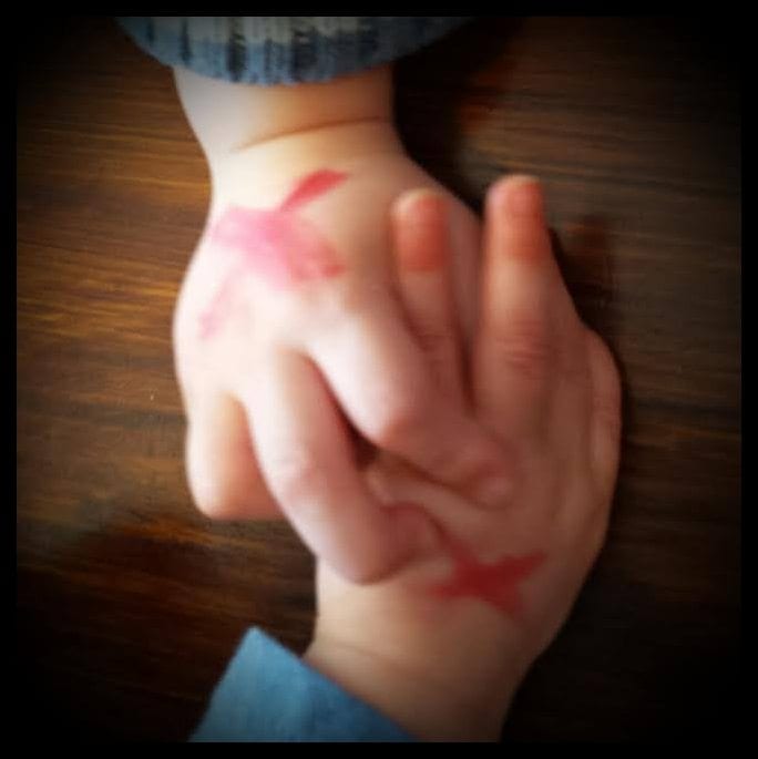 NOVA HTI Average Advocate Baby hands for End it movement
